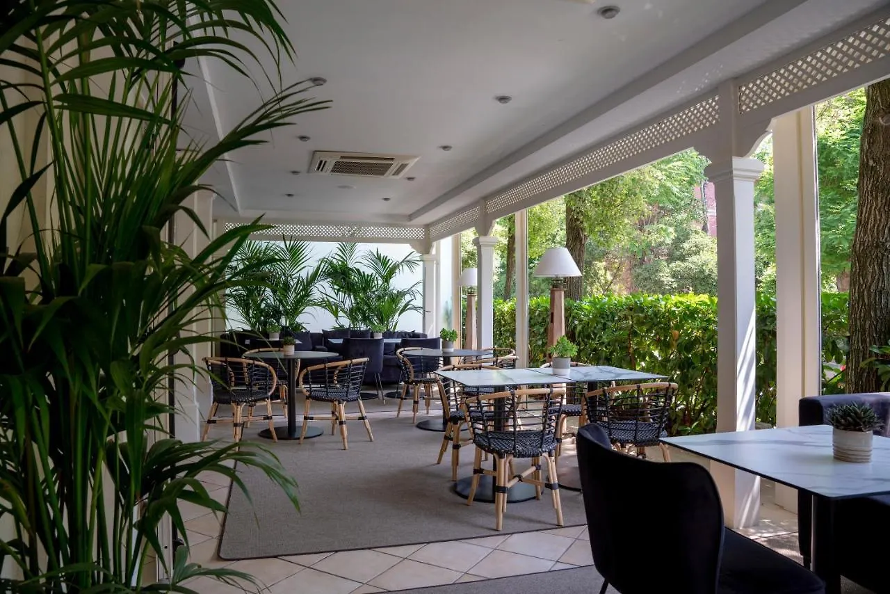 ****  Hotel Maestrale Riccione Italy